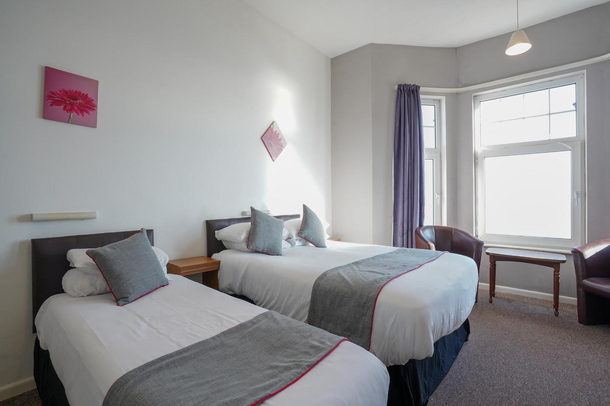 Oyo Shanklin Beach Hotel Kültér fotó