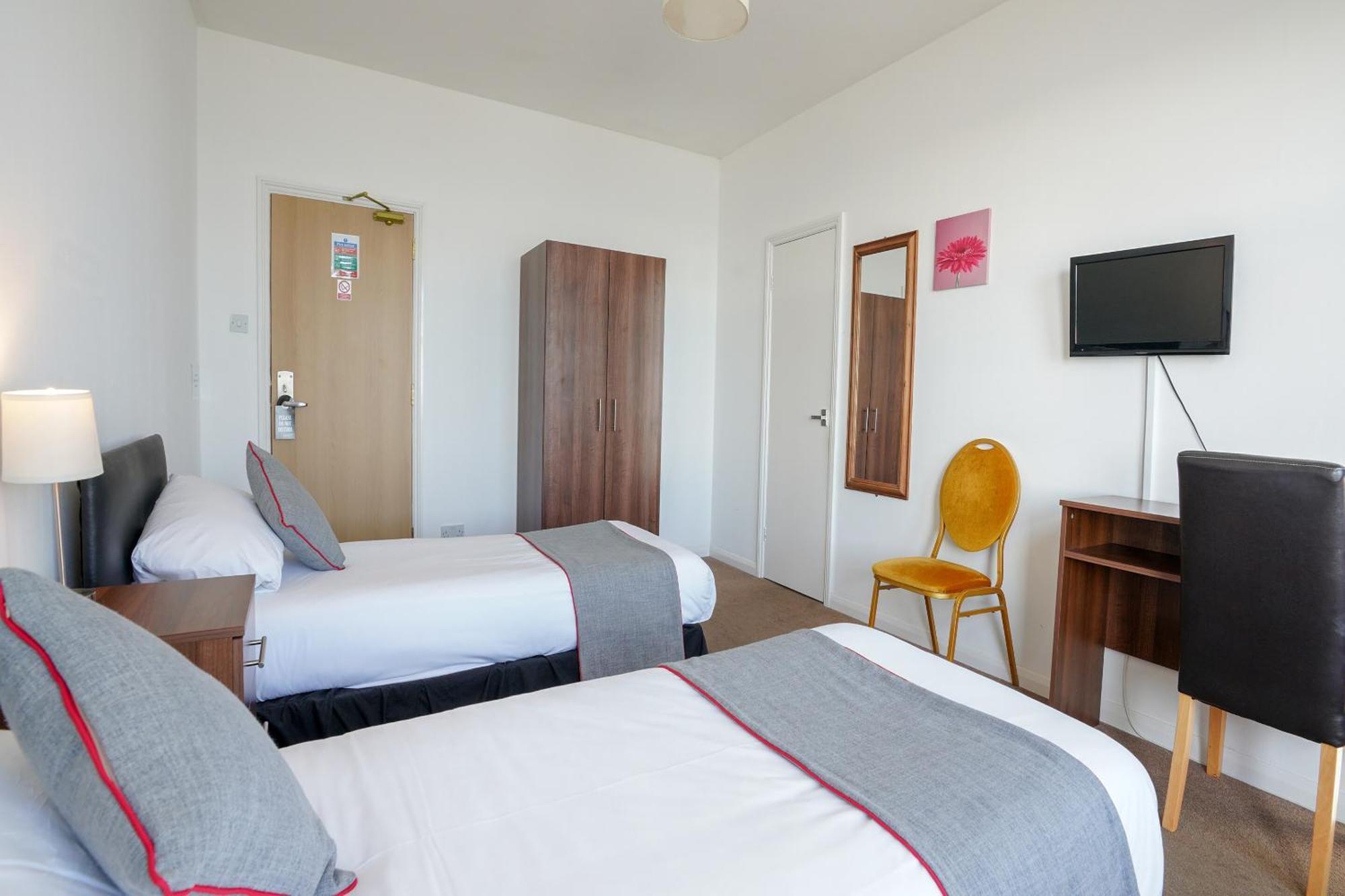 Oyo Shanklin Beach Hotel Kültér fotó